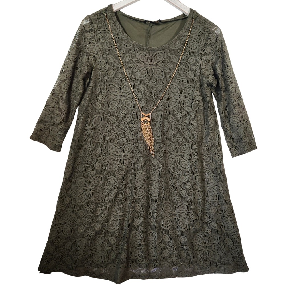 City Triangles Olive Green Lace Shift Dress with Tassel Necklace Womens Small